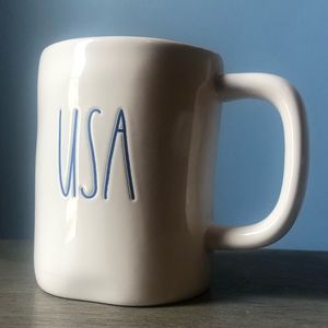 Rae Dunn USA mug!